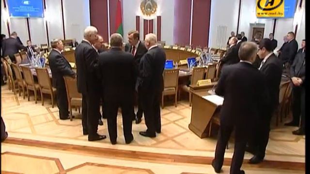 Из Украины в Беларусь уже переехали более 60 тысяч человек смотреть онлайн