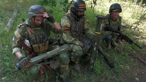 Бойцы 2-го армейского корпуса народной милиции ЛНР пришли на помощь братьям по оружию в ДНР
