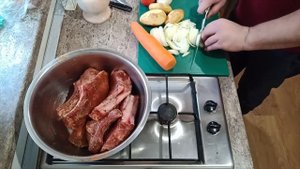 Афганский казан. Свинина на косточке.