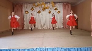 танцевальный коллектив Магнолия-4  двора-2 вариант