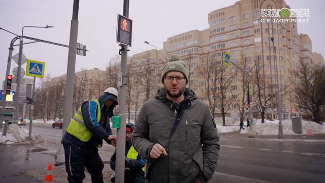 Бело-лунная машинка на пешеходном светофоре: что за нововведение? смотреть онлайн