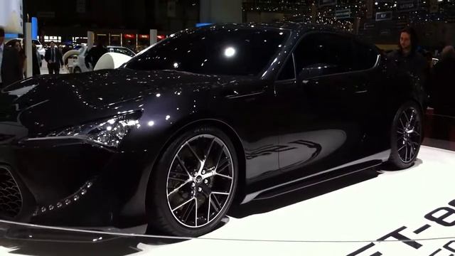 2011 Toyota FT-86 II Concept смотреть онлайн