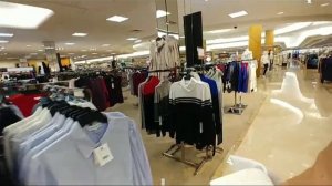 США. Бриллианты и одежда женская.