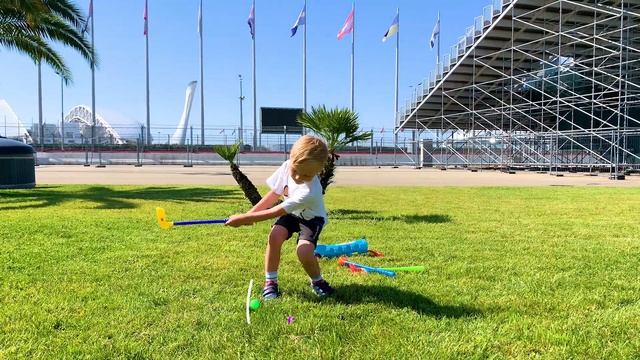 Платон и веселая история про гольф в Сочи | Platon and a funny story about playing Golf in Sochi смотреть онлайн