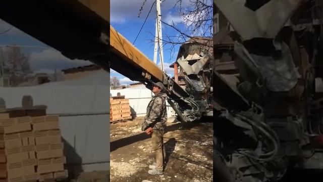 Автобетоносмеситель с транспортерной лентой( миксер) Как СОЮЗ-БЕТОН подаёт транспортерную ленту