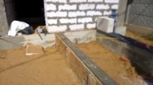 Пристройка к дому, чтобы не отошла.