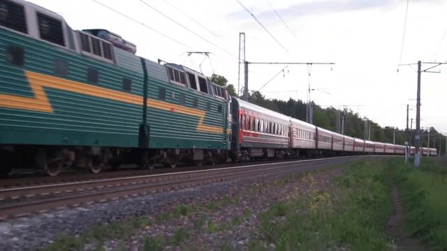 Электровоз ЧС7-226 с поездом№140М Брянск-Санкт Петербург перегон Латышская-Нара 3.06.2017 смотреть онлайн