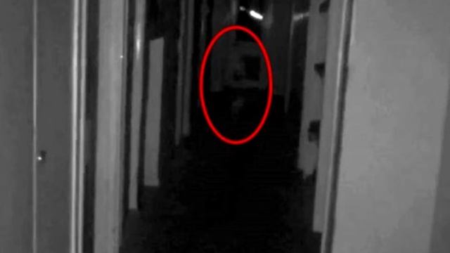 Я слышу смех в пустом доме смотреть онлайн