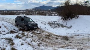 Skoda Octavia Scout vs Dacia Duster Snow Offroad