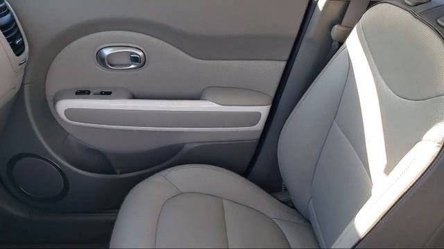 2017 Kia Soul EV Plus Hatchback Sacramento Roseville Elk Grove Folsom Stockton смотреть онлайн