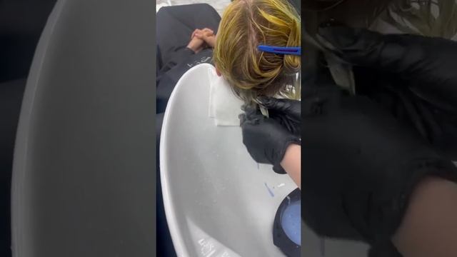 Как смыть прямые пигменты | Работа пенными банями смотреть онлайн