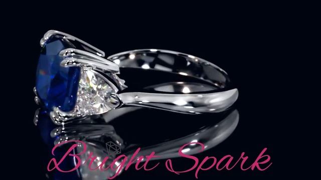 Золотое кольцо Графф с синим сапфиром кушон Mila 7,4 карата от Bright Spark смотреть онлайн