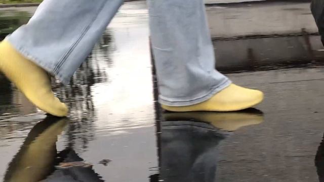 Силиконовые галоши-находка для сырой погоды! смотреть онлайн