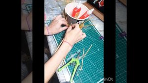 Плетение из бумажной лозы.