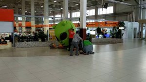 Как надувают инопланетянина