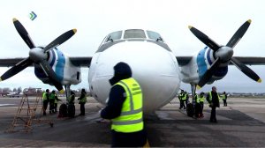 Сегодня в два часа дня в аэропорту Сыктывкара приземлился АН-24