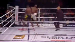 شاهد كيف فاز Cedric Doumbé vs. Murthel Groenhart