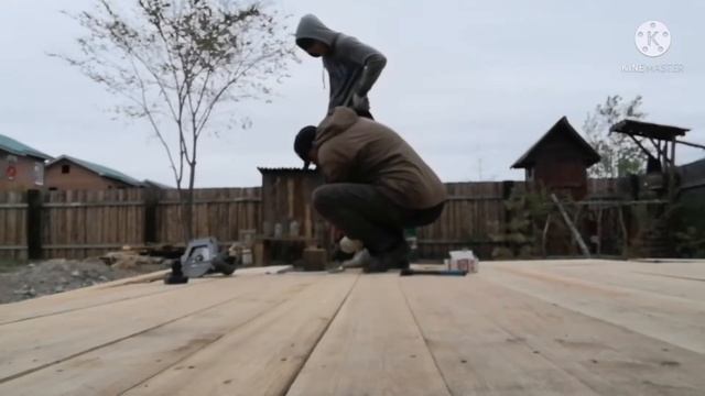 Шок! Цены на пиломатериал ростут + 75%! Кладём полы на террасе. Новый инструмент в арсенале. смотреть онлайн