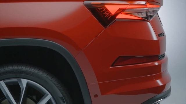 Новый фейслифтинг Skoda Kodiaq Sportline 2022 - обзор экстерьера и интерьера