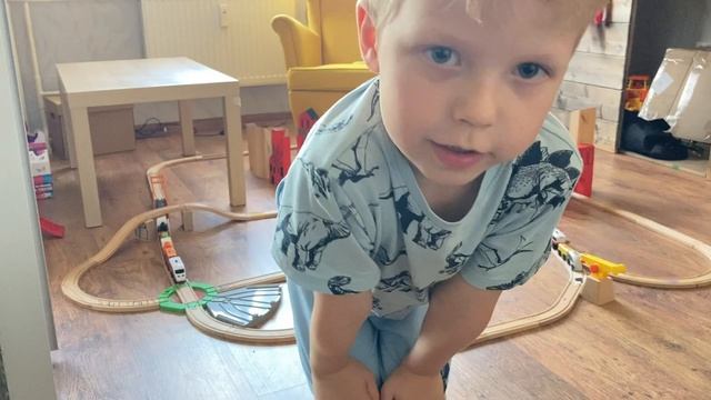 Деревянная железная дорога IKEA / Лиллабу/ Мультик для детей
