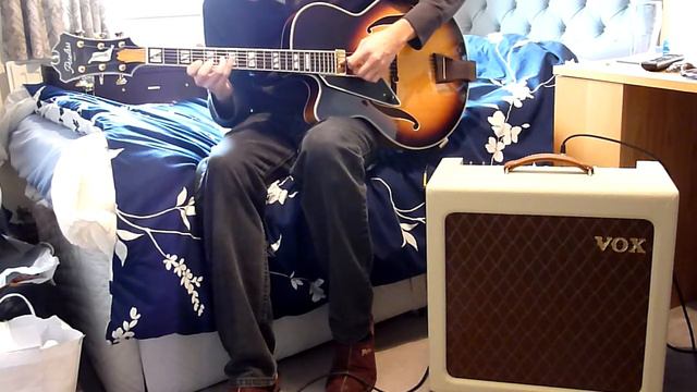 Peerless Monarch and Vox AC15 H1TV Heritage смотреть онлайн