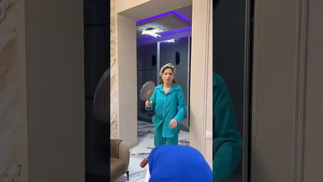 Uyni xojayini kim sizningcha ? Meni kanalimga obuna bolishni unutmang смотреть онлайн