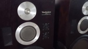 TECHNICS SB-8 HI-END однозначно.