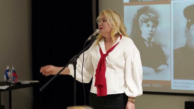 Сергей Есенин: "Над окошком месяц". смотреть онлайн