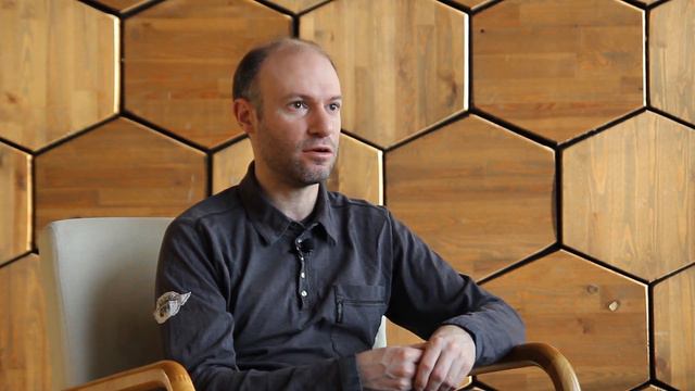 Две нормы белорусского языка, самоучители и усеагульная млявасць: интервью с Антоном Соминым смотреть онлайн