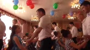 Танец с папами "Маленькая дочка"