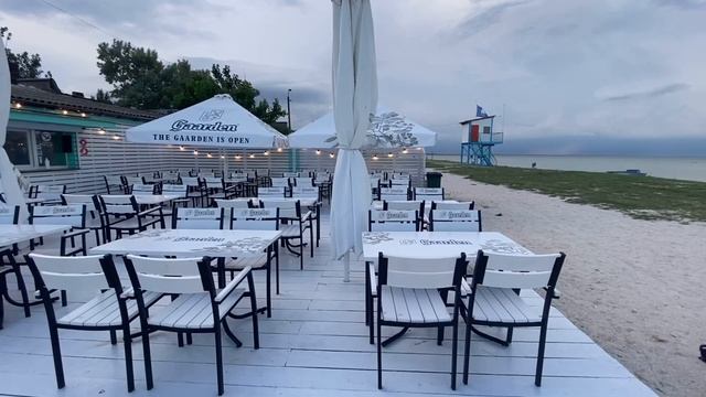 Курорты и отели Генгорки - База отдыха Арабатка, Чайка-1, Пляжный курорт Арабатка. Вам куда?