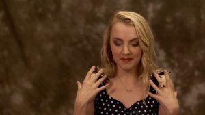 Evanna Lynch sorted on Pottermore| Эванна Линч прошла распределение на Pottermore [rus dub]