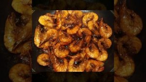 Жарим креветки с соевым соусом