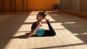 Упражнение  Колечко   Детская Художественная Гимнастика