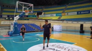 ? Основы игры в баскетбол: Урок №9 - Бросок в движении с двух шагов