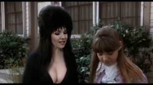 Natalia Oreiro de Elvira en "Reina de las tinieblas" 1/2 DeepFake