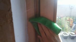 Как отмыть скотч, следы от скотча. Легко!