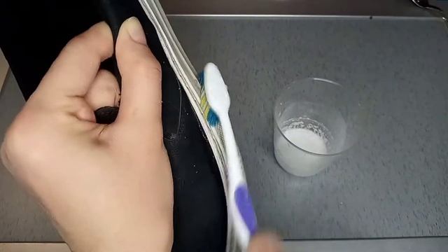 Как очистить белую подошву? смотреть онлайн
