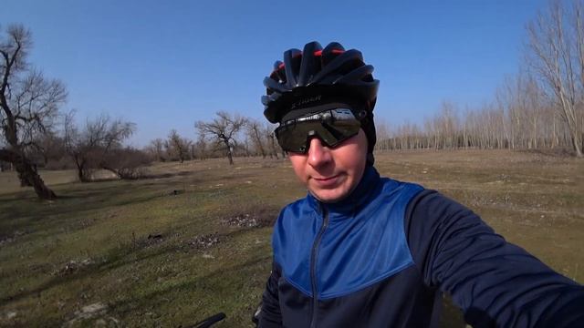 Велосипедные очки со сменными линзами и подшлемник X-Tiger с Алиэкспресс смотреть онлайн