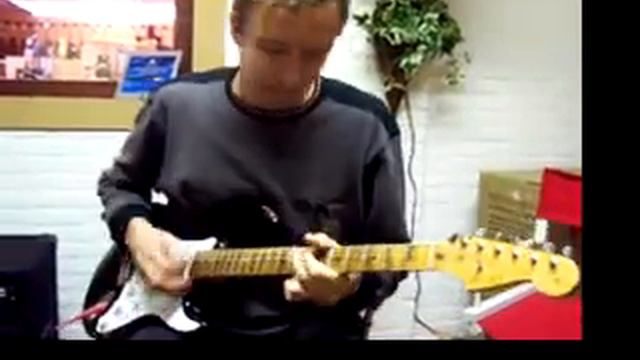 Eric Clapton Fender Tribute Masterbuild 20.000 dollar (😱) Stratocaster Blackie By Todd Krause! смотреть онлайн