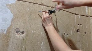 Как вытащить дюбель из стены