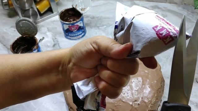 КАК УКРАСИТЬ ТОРТ, если нет шприца и кондитерского мешка