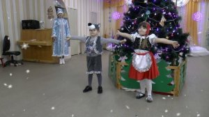 гр Солнышко танец Красной шапочки и волка