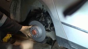 Passat B6 replacement of the bearing on the rear beam-замена подшипника на задней балке