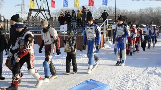 Выход спортсменов на открытие Чемпионата.