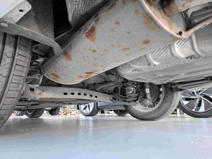 Машина новая, а глушитель уже сгнил! Вот он какой, китайский Volkswagen Bora ㊙