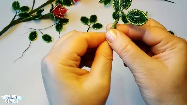 Цветы из бисера. РОЗА с бутоном✔️Пошаговый МК по бисероплетению смотреть онлайн