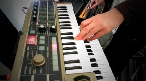 Berlin School Experiment 20 (Behringer Crave, MicroKorg)