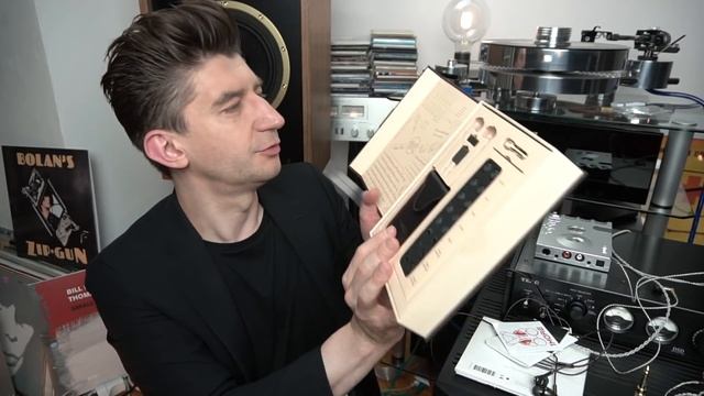 Гибридные четырехполосные наушники 1MORE E1010 смотреть онлайн