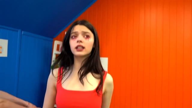 Бедная Вампирша В Богатой Вампирской Школе! От Вампира Ботана До Популярного | @OK-Forever смотреть онлайн